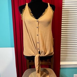 *3 for $20 Tank top large